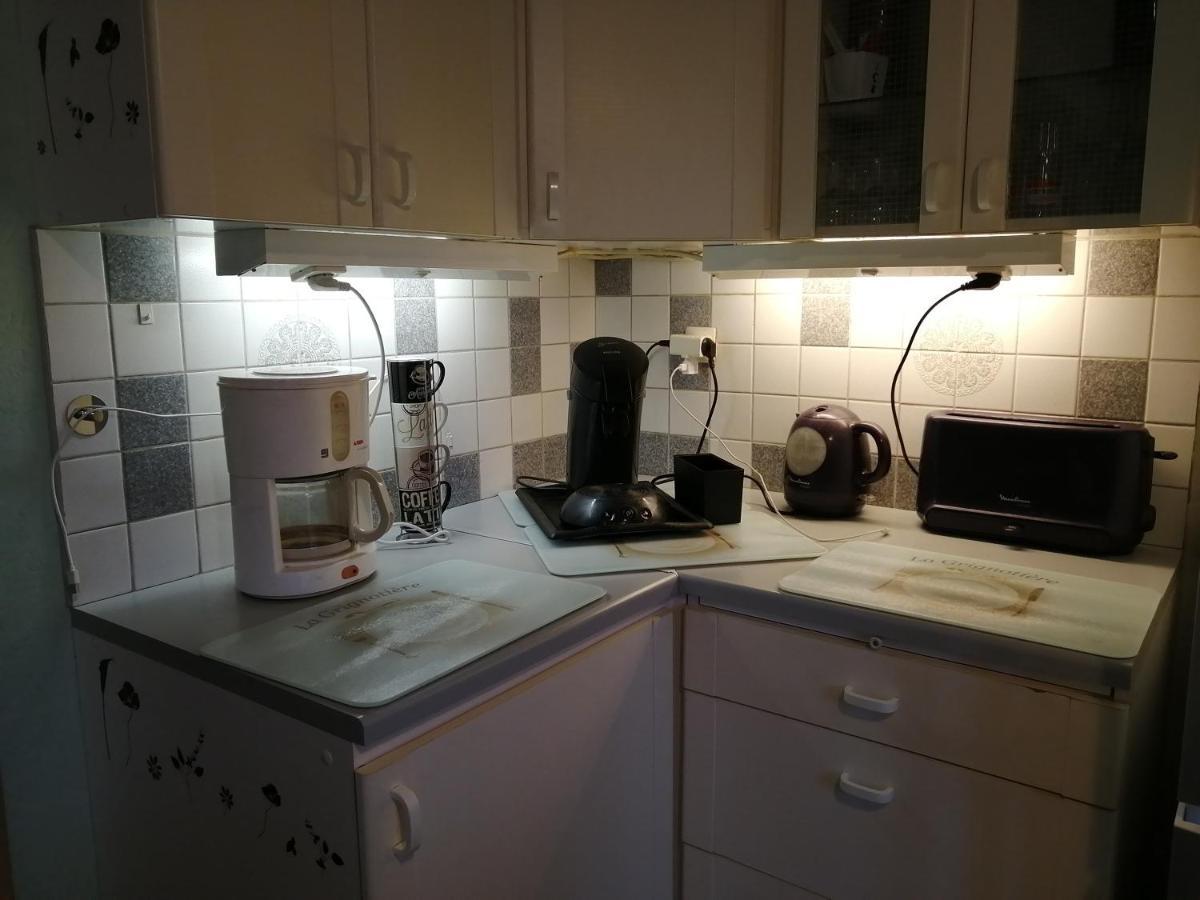 Lit 2 Personnes Grand Bureau Apartment Fruges Bagian luar foto