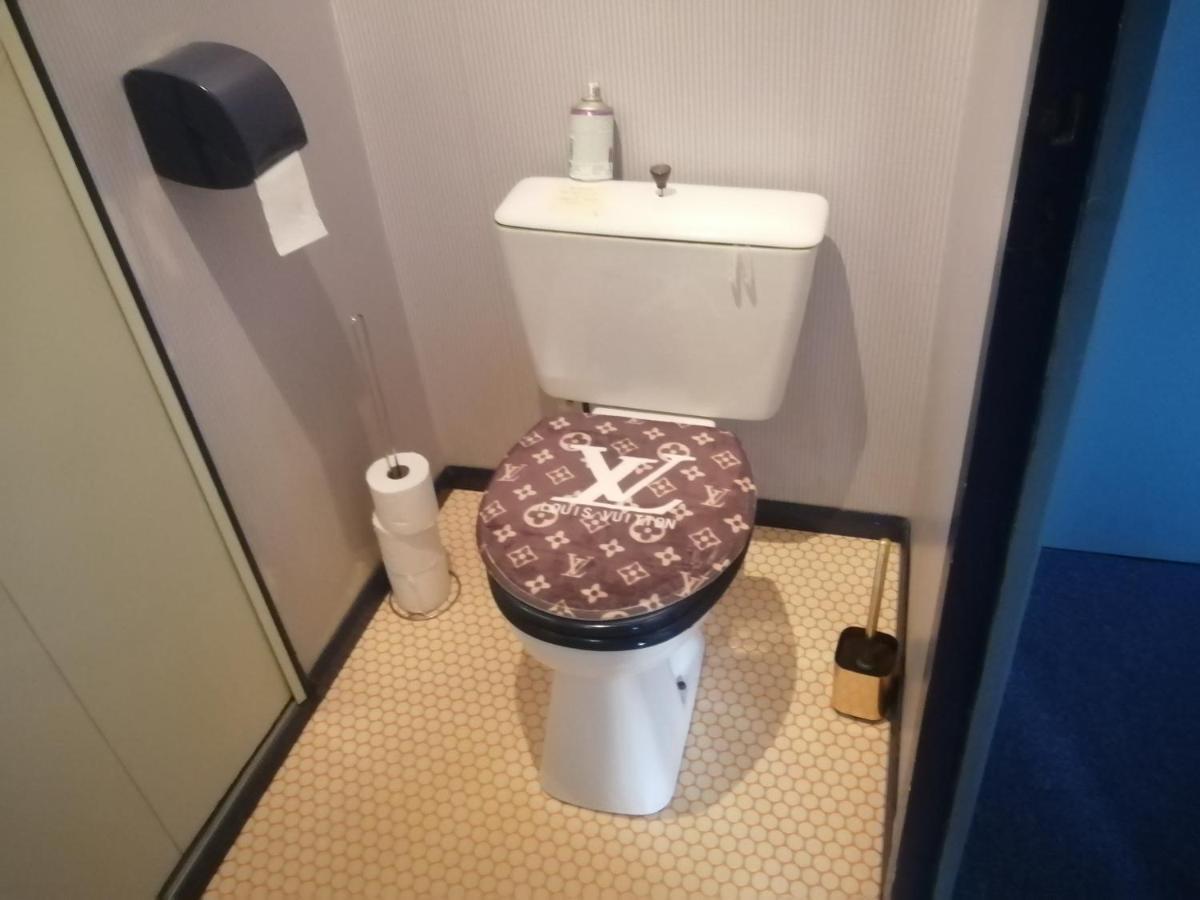 Lit 2 Personnes Grand Bureau Apartment Fruges Bagian luar foto